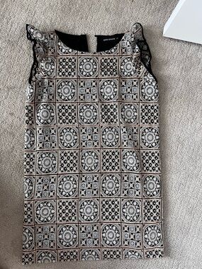 Black & Beige Geometric Shift Dress